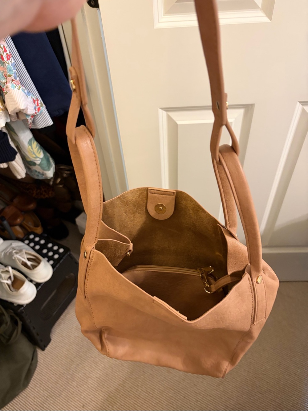 Anthropologie Soft Pebble Leather Shoulder Bag in Tan - Picture 5 of 5
